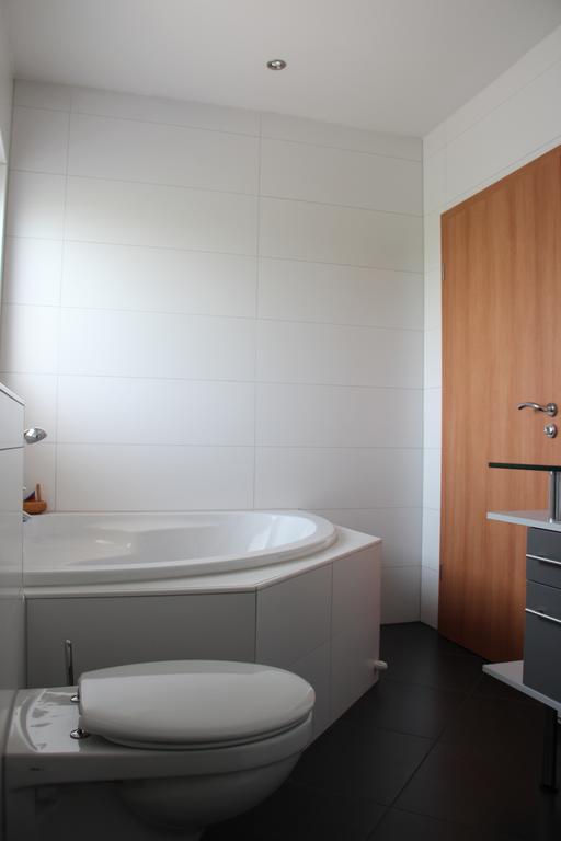 Haus Rheinblick Bed & Breakfast Grieth Bagian luar foto
