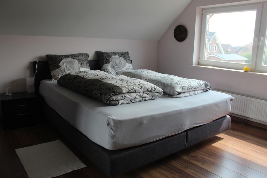 Haus Rheinblick Bed & Breakfast Grieth Ruang foto